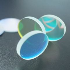 Fluorescence imaging dichroic filter