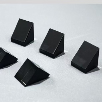 Anamorphic prism